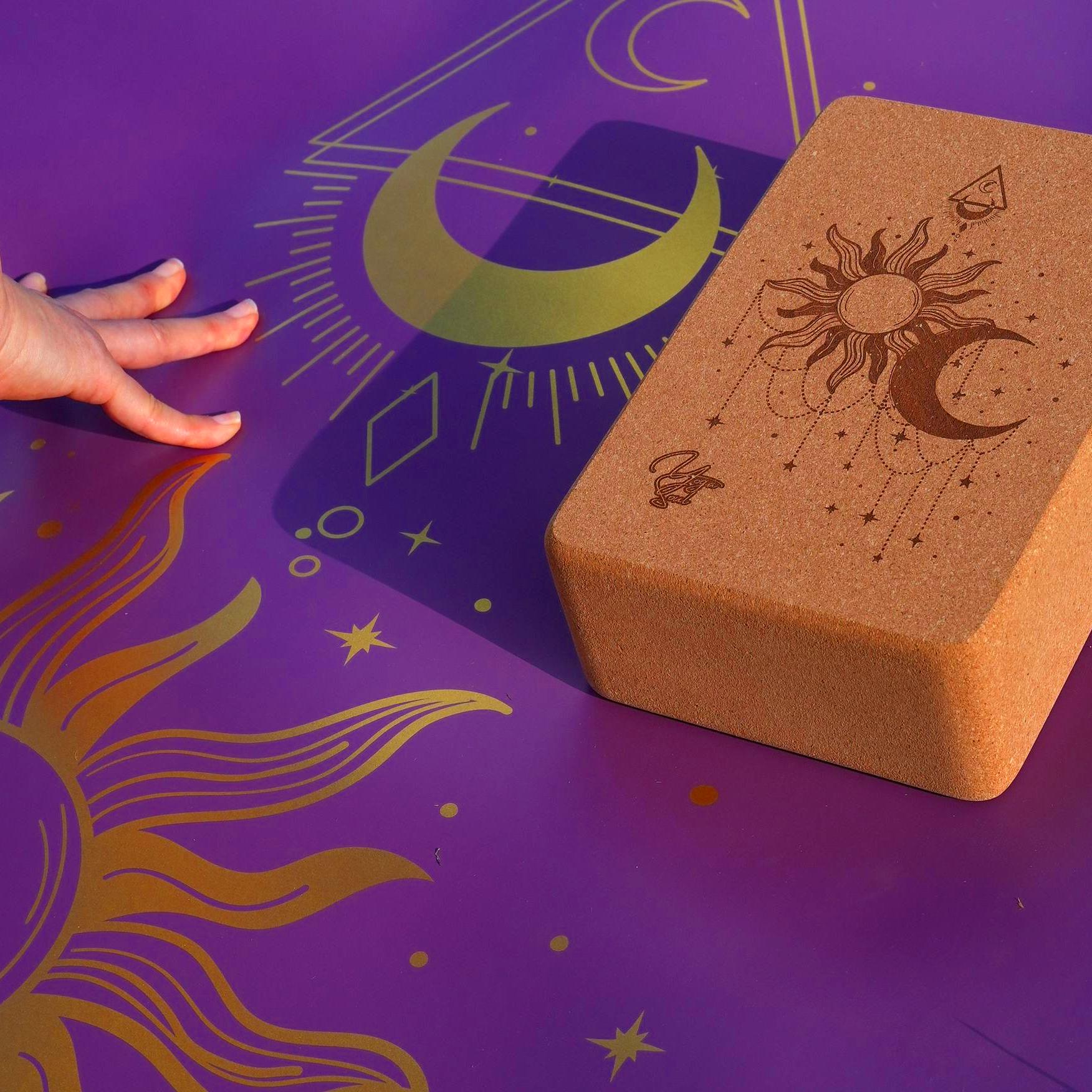 🌿 Essential Yoga Props for Beginners in Australia | Complete Guide