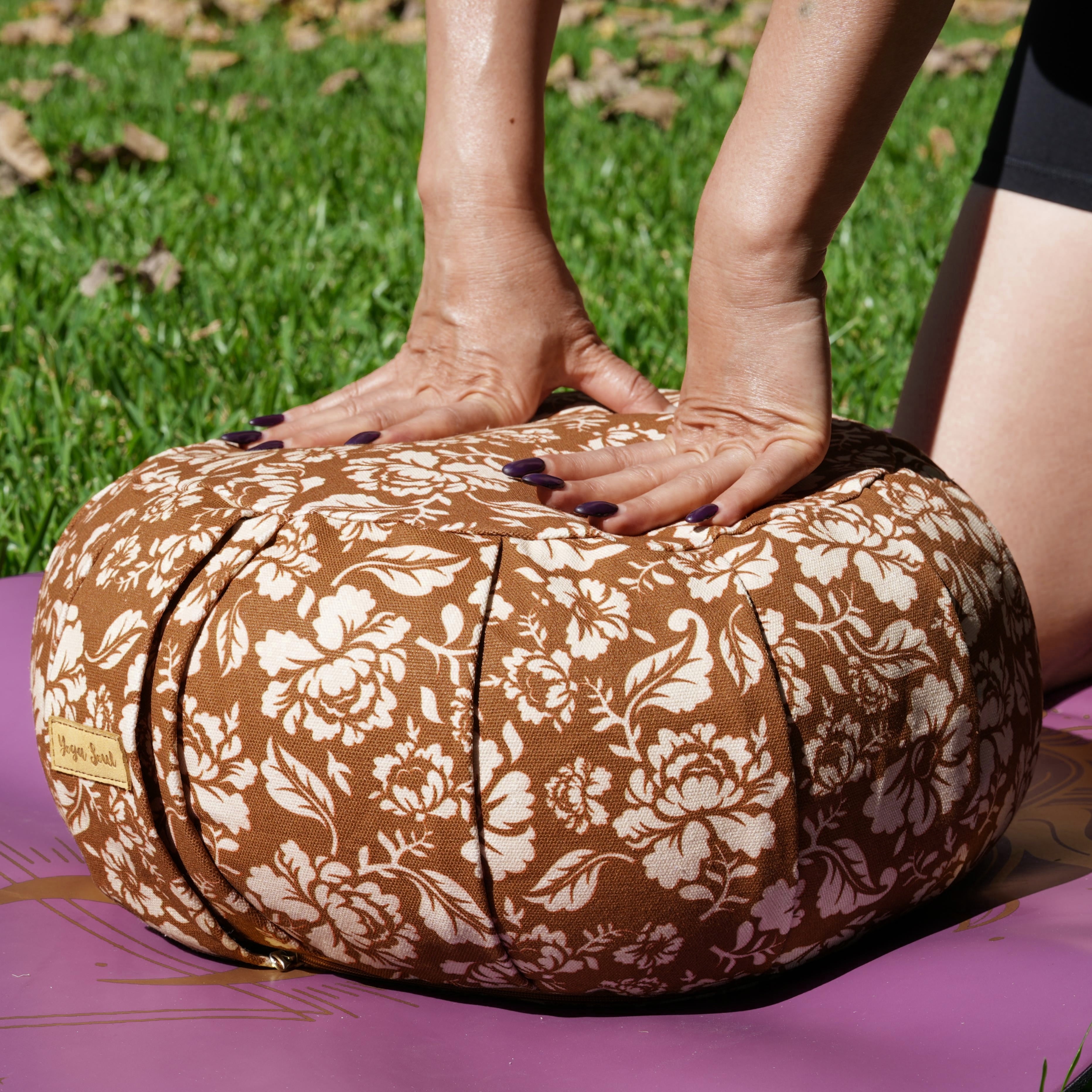 Round Zafu Meditation Cushion | Ananda Rose | Bhumi Caramel