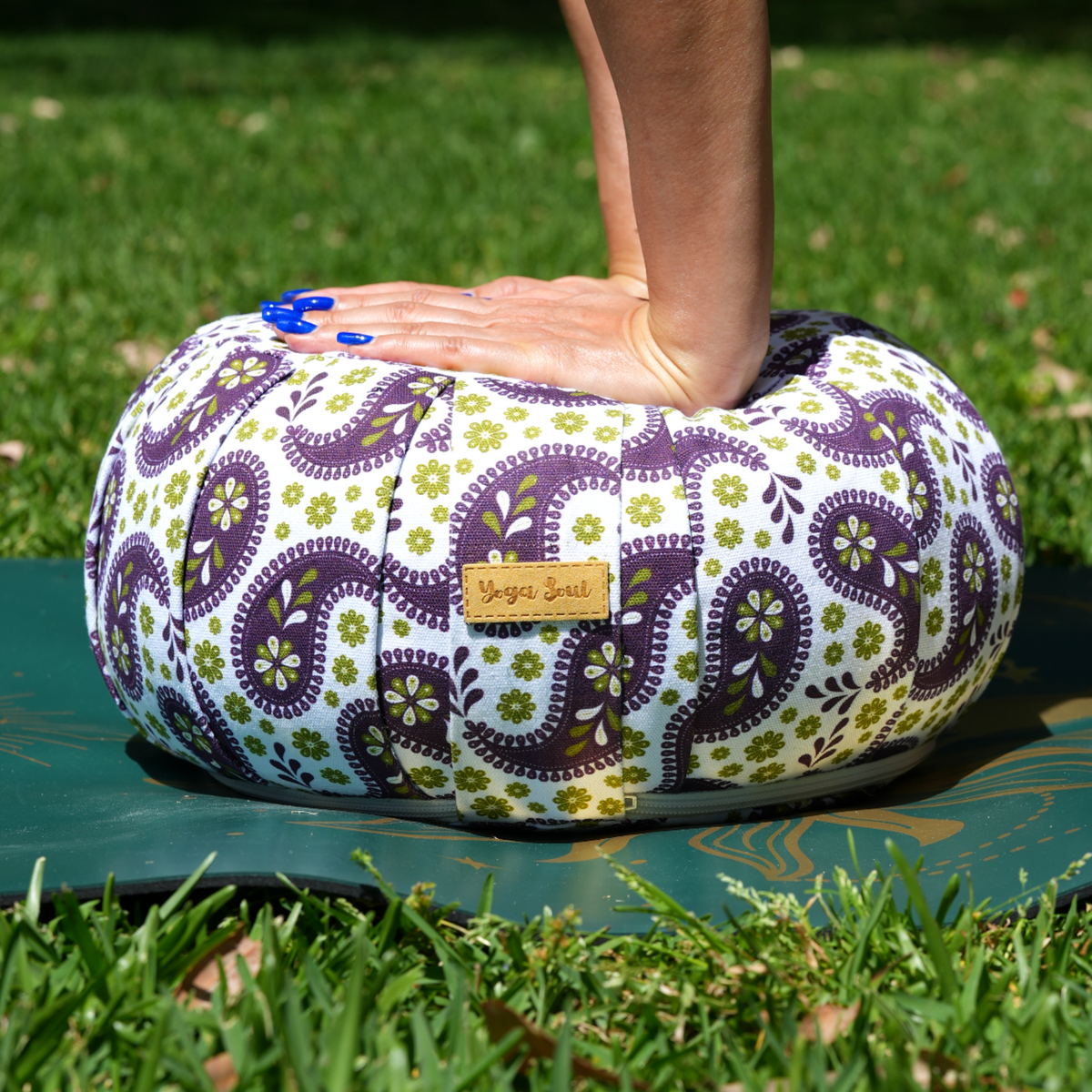 Round Zafu Meditation Cushion | Paisley | Purple