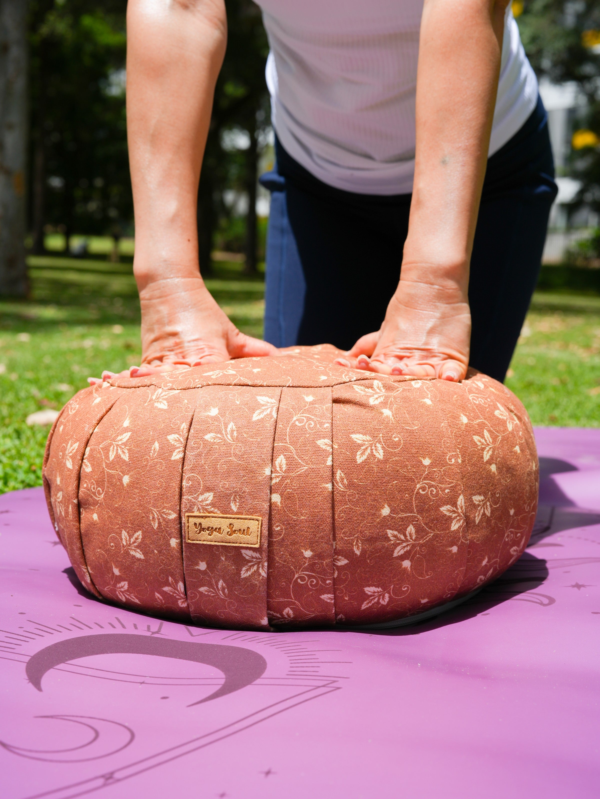 ZAFU Meditation Cushion | Lotus | Salted Caramel