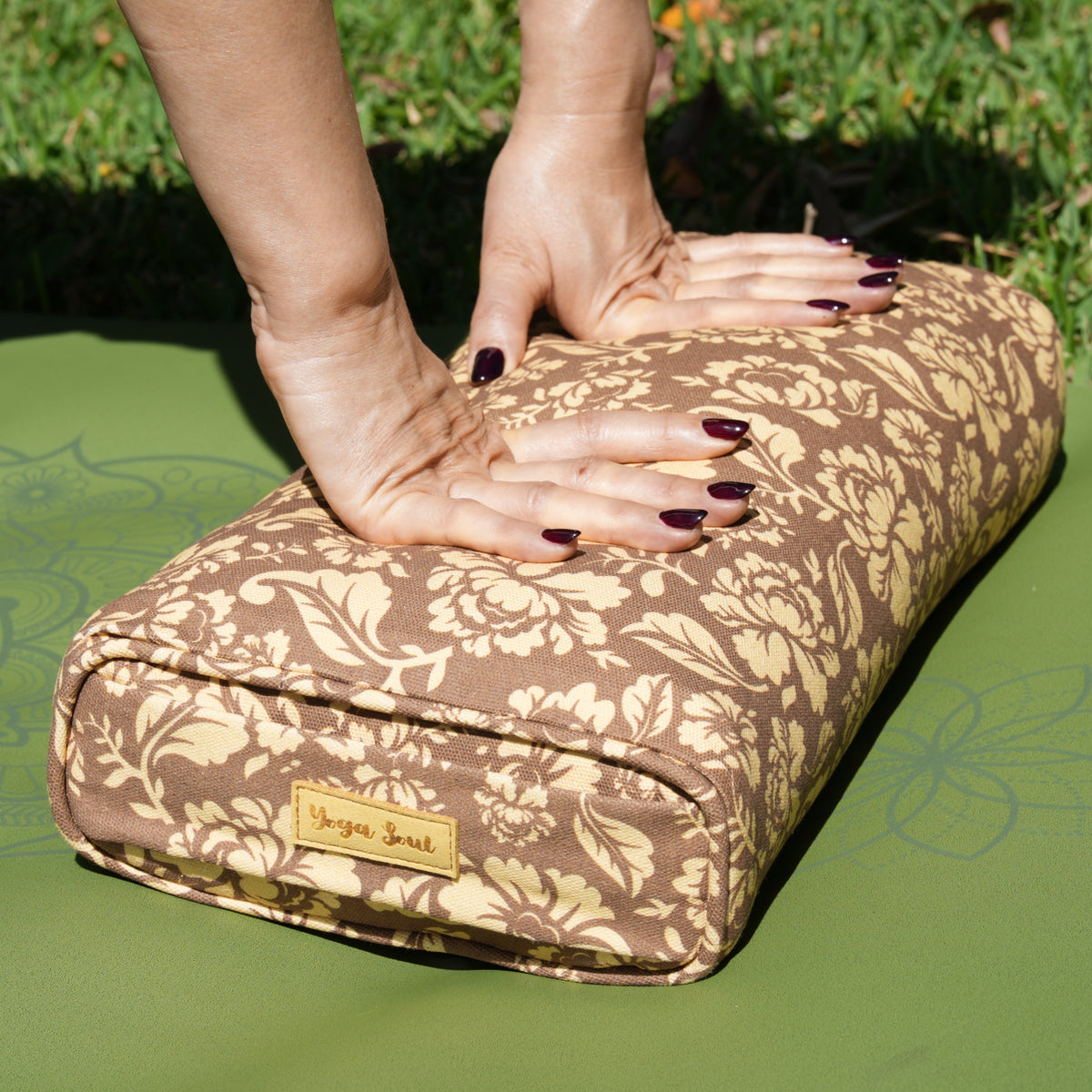 Travel Yoga Pillow | Ananda Rose | coffee