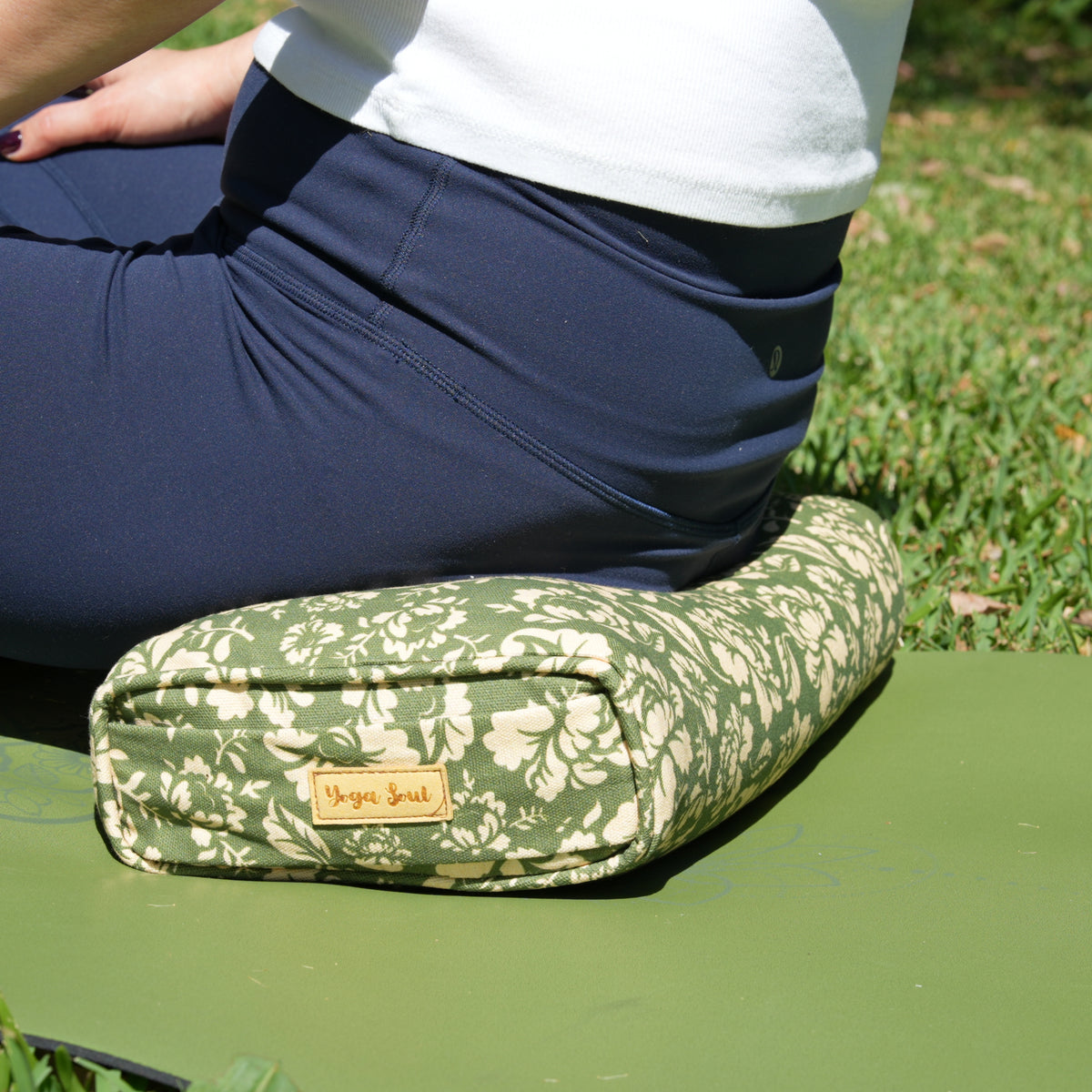 Travel Yoga Pillow | Ananda Rose | Dark Sage