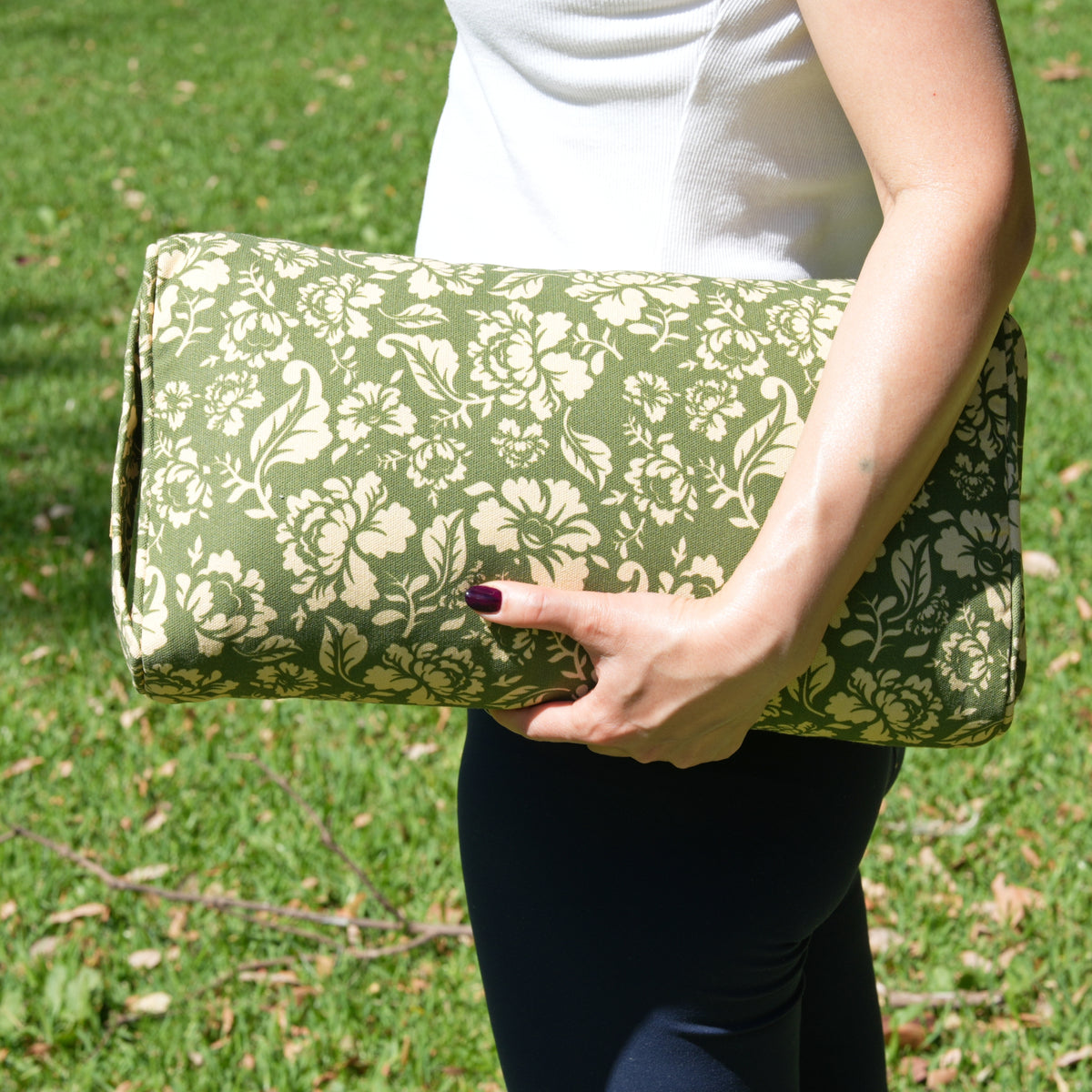 Travel Yoga Pillow | Ananda Rose | Dark Sage