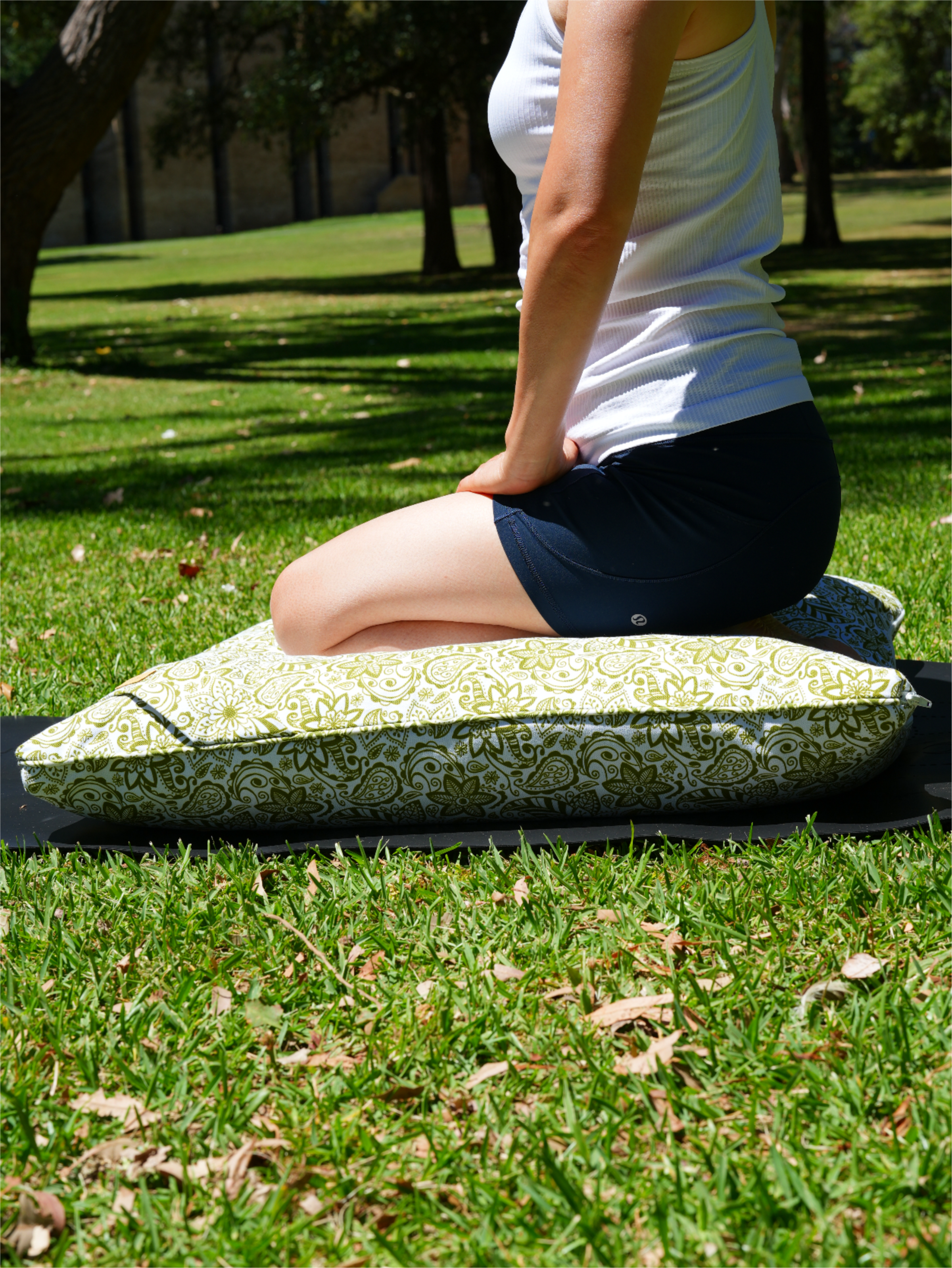 ZABUTON Meditation Cushion | Paisley Flower | Olive Green