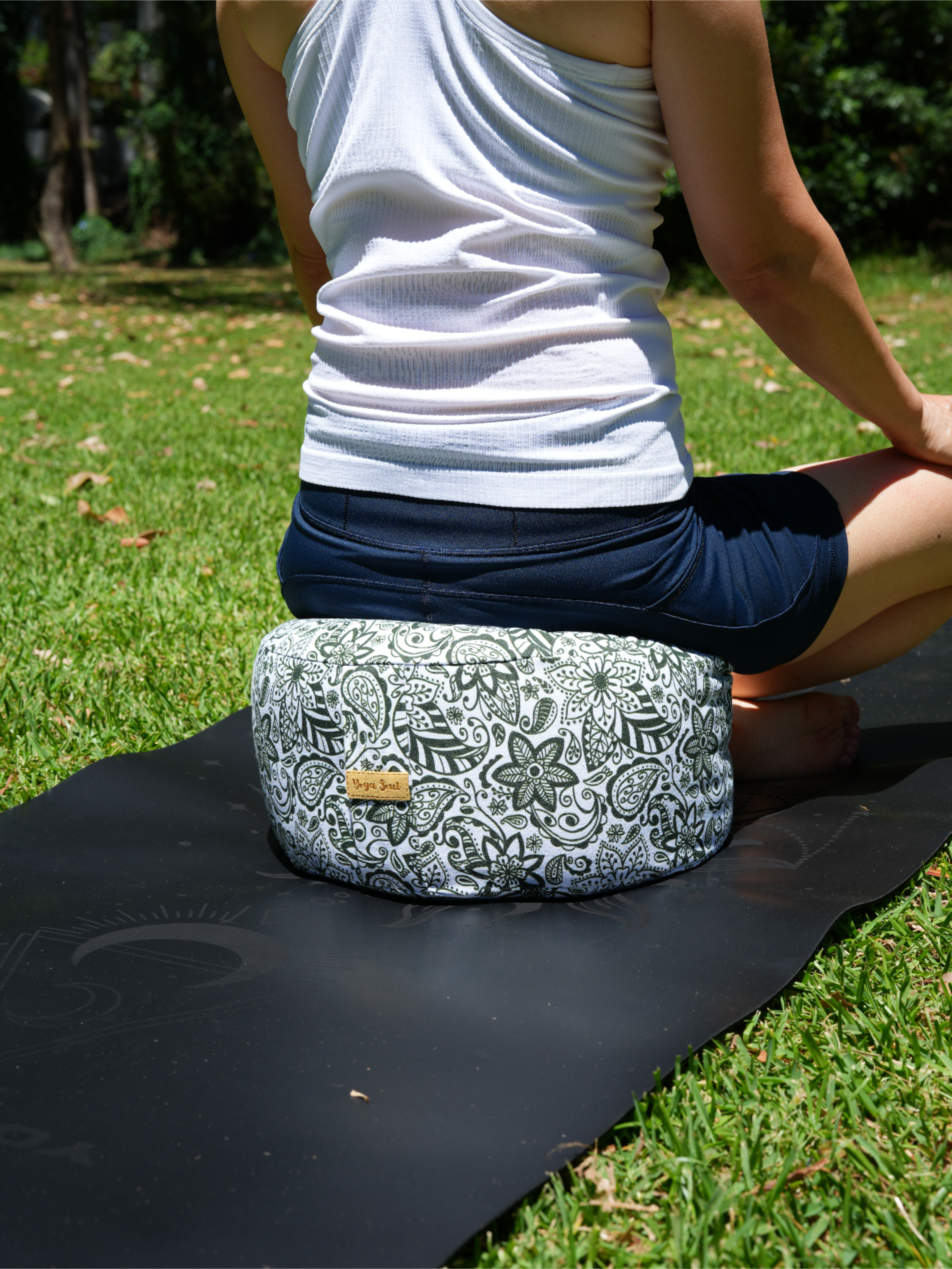 RONDO Meditation Cushion | Paisley Flower | Trekking Green