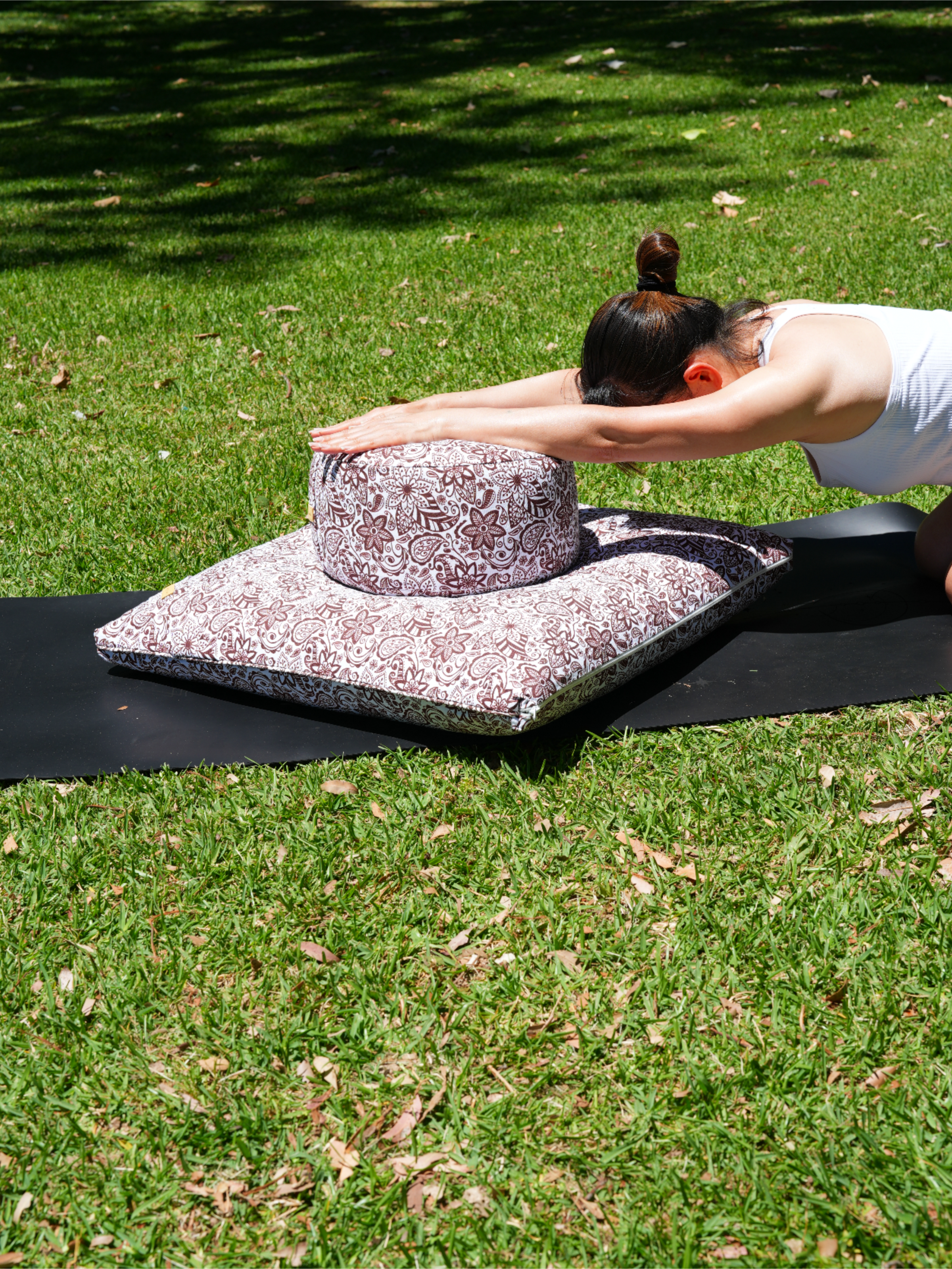 RONDO Meditation Cushion | Paisley Flower | Chocolate