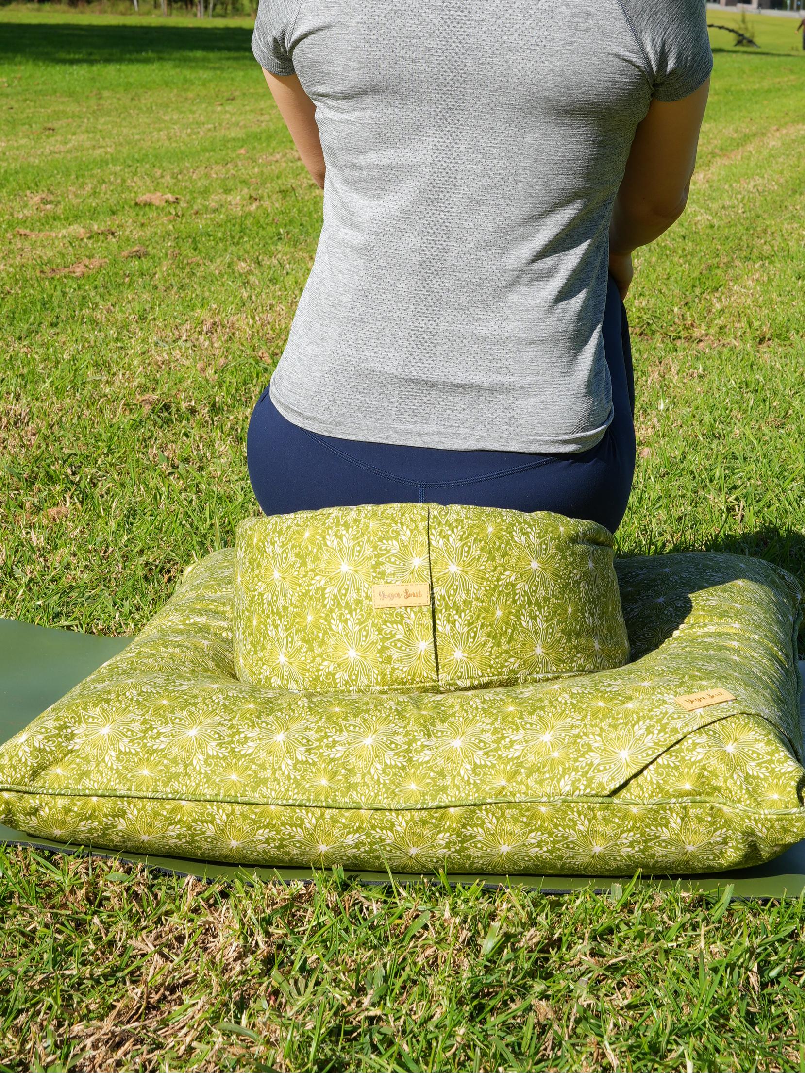 ZABUTON Meditation Cushion | Lotus | Olive Green