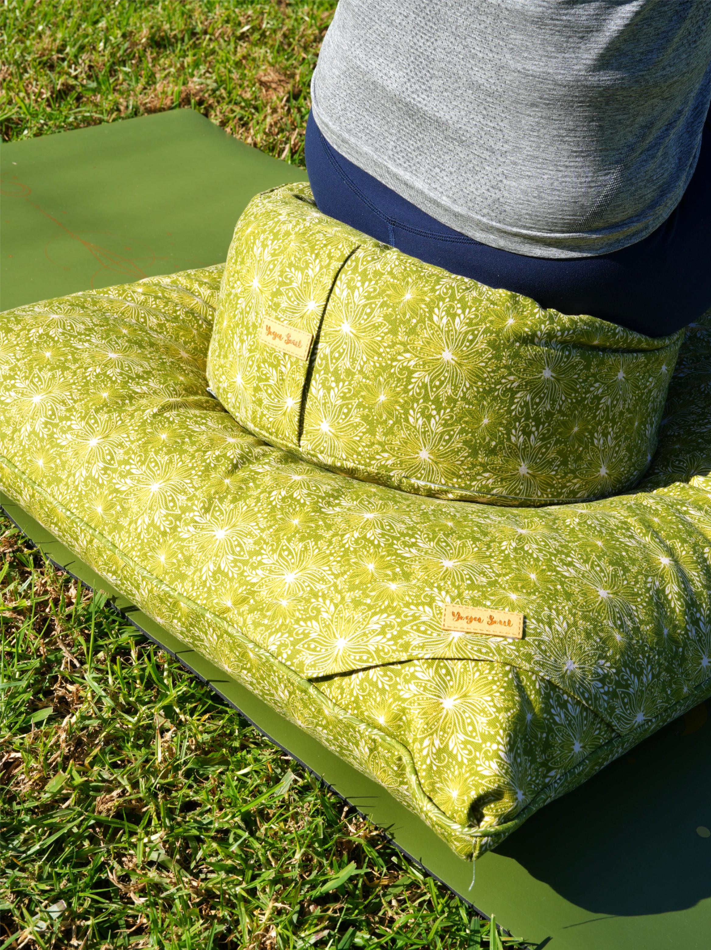 ZABUTON Meditation Cushion | Lotus | Olive Green
