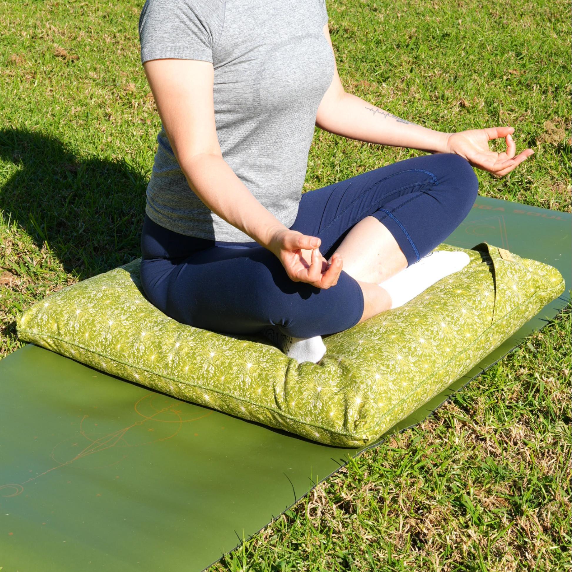 ZABUTON Meditation Cushion | Lotus | Olive Green