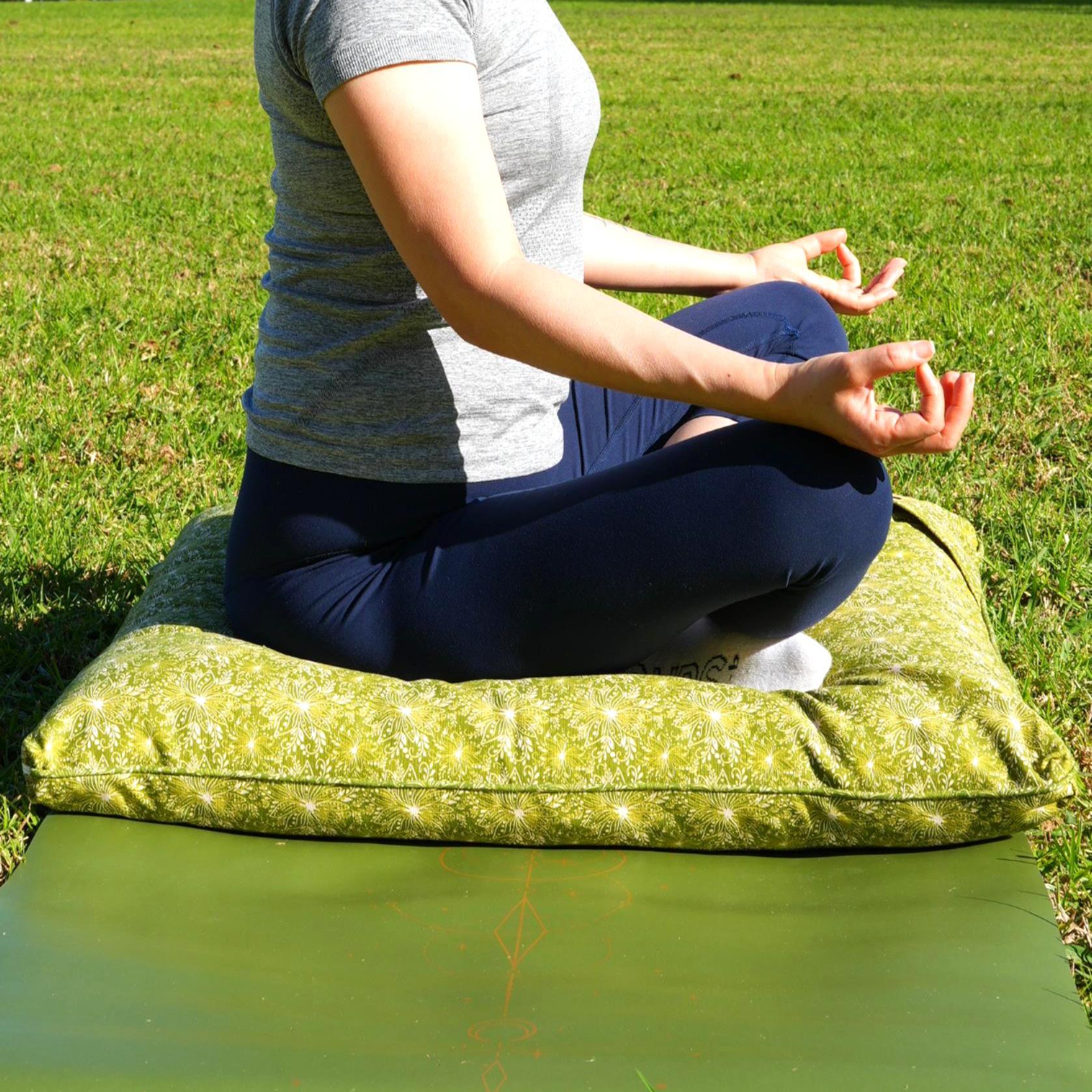 ZABUTON Meditation Cushion | Lotus | Olive Green