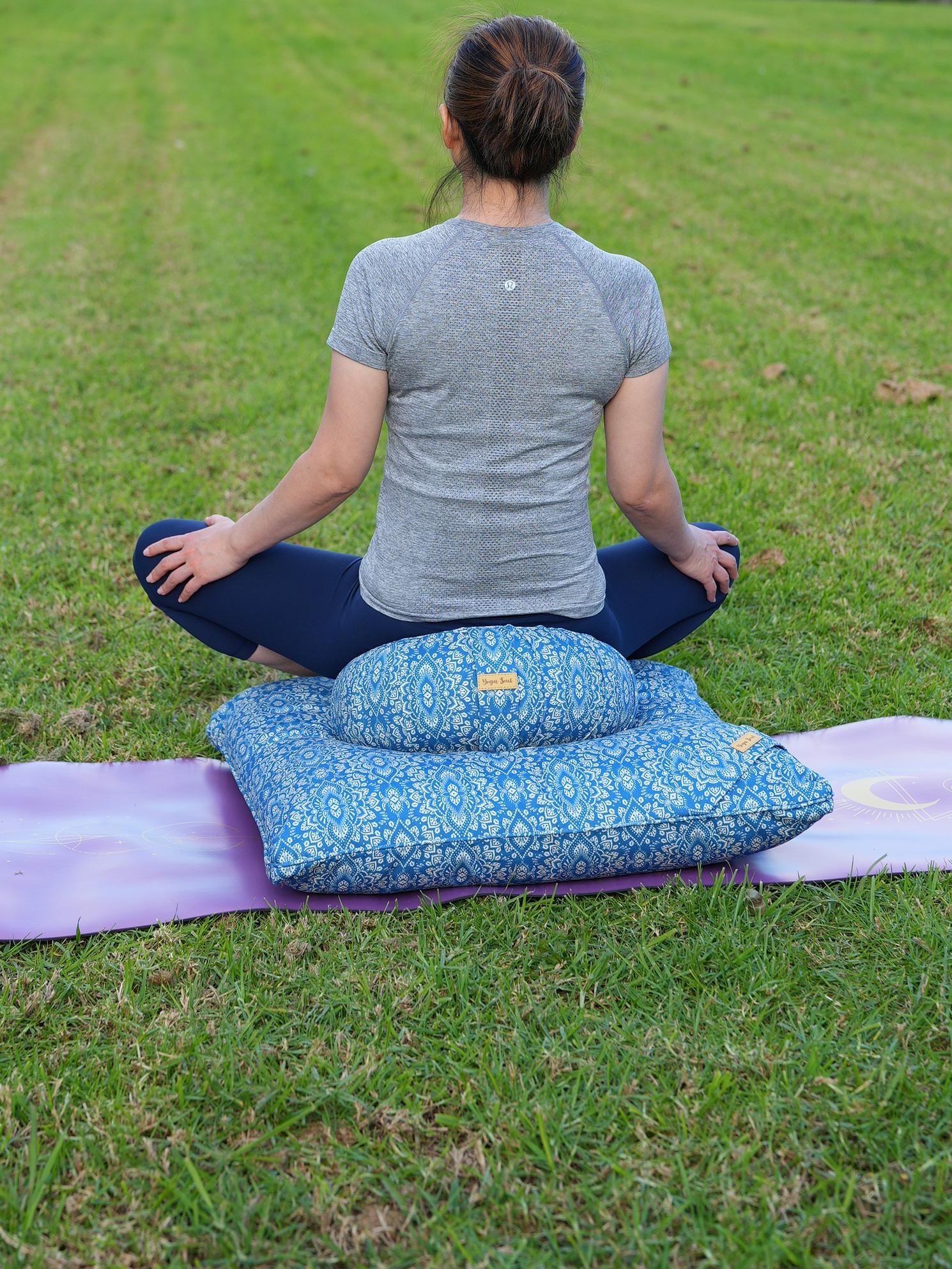 ZABUTON Meditation Cushion | Mandala | Indigo Blue