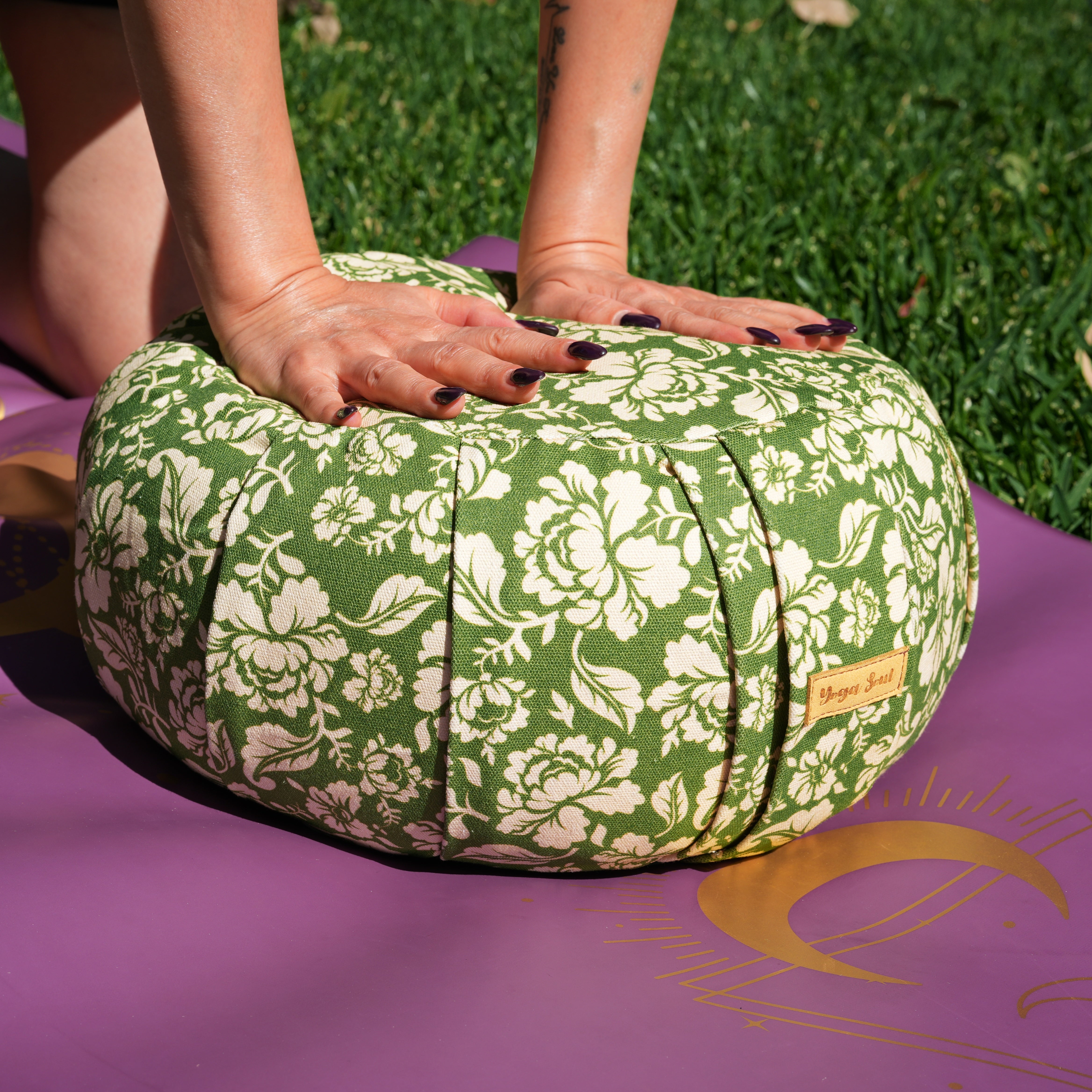ZAFU Meditation Cushion | Ananda Rose | Olive