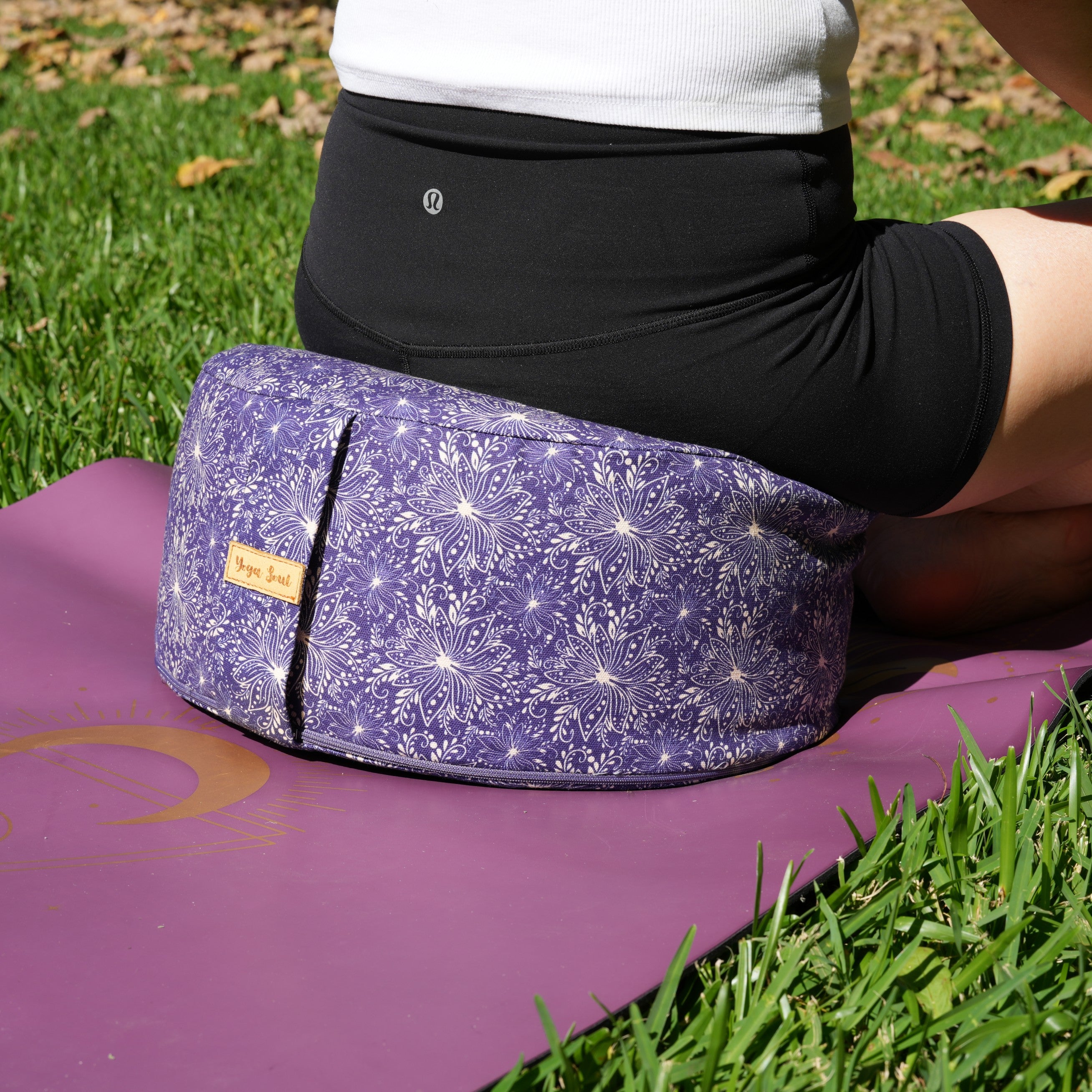 RONDO Meditation Cushion | Sattva Lotus | Midnight
