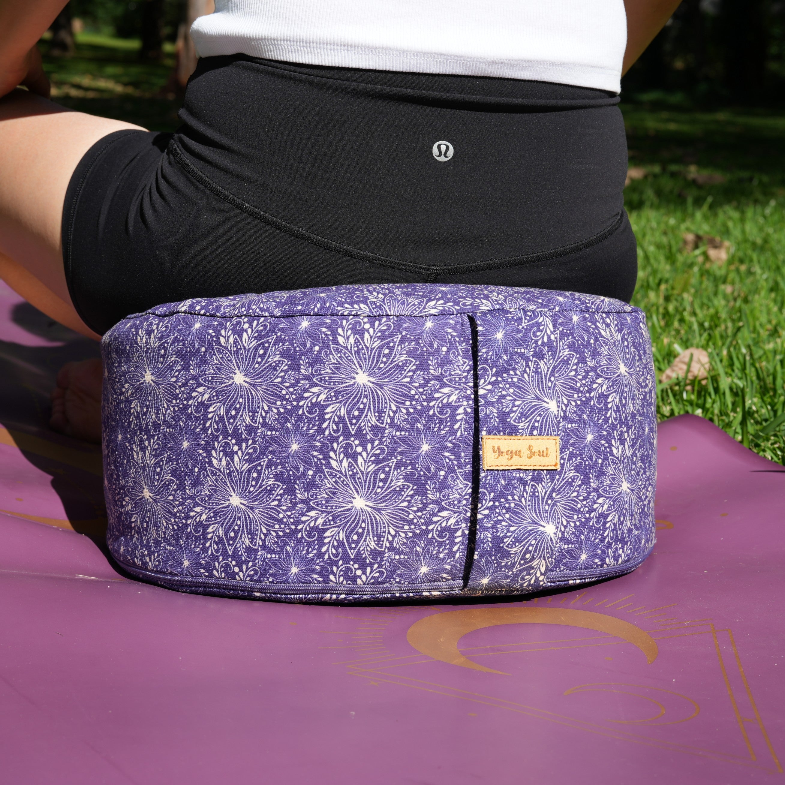 RONDO Meditation Cushion | Sattva Lotus | Midnight