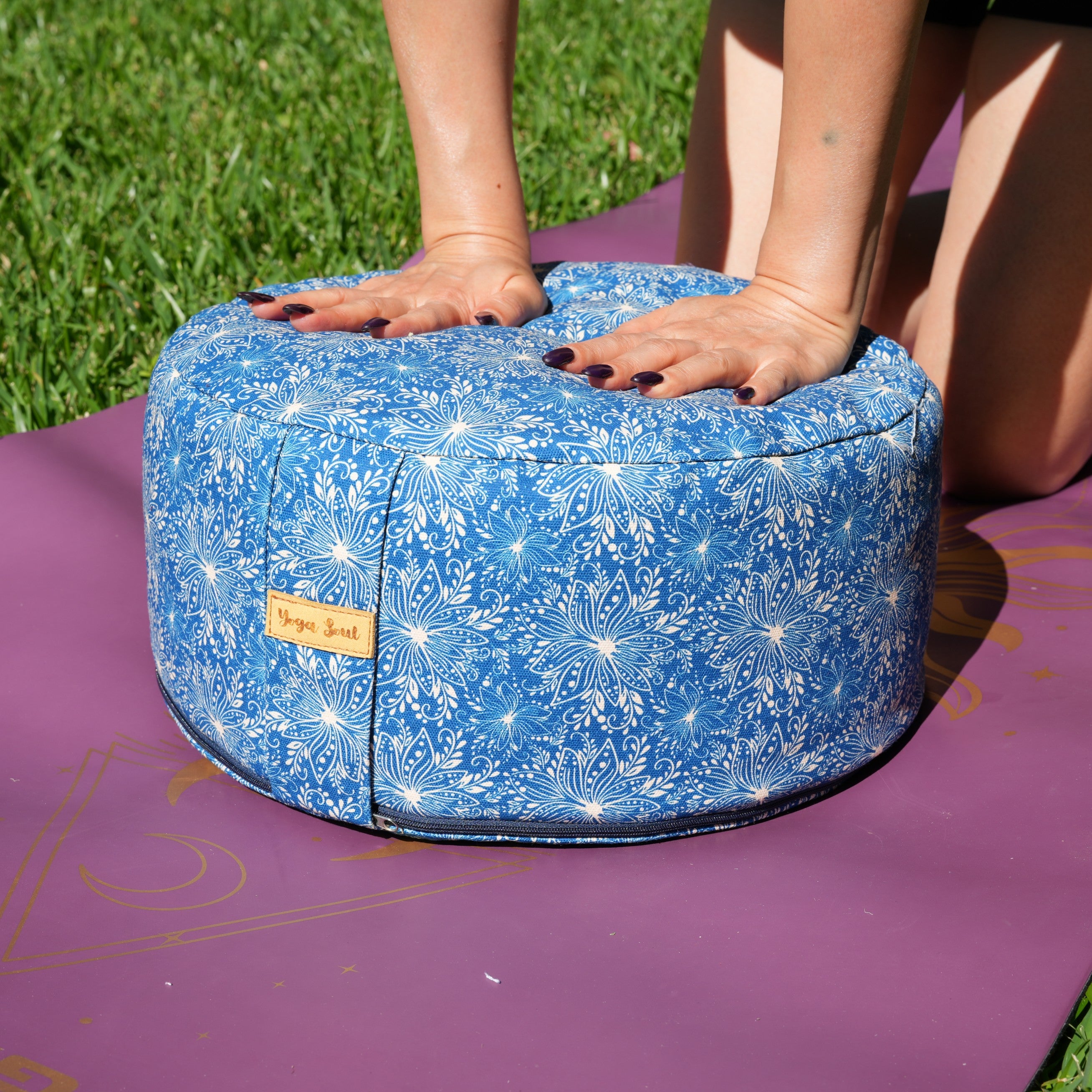 RONDO Meditation Cushion | Sattva Lotus | Indigo Blue
