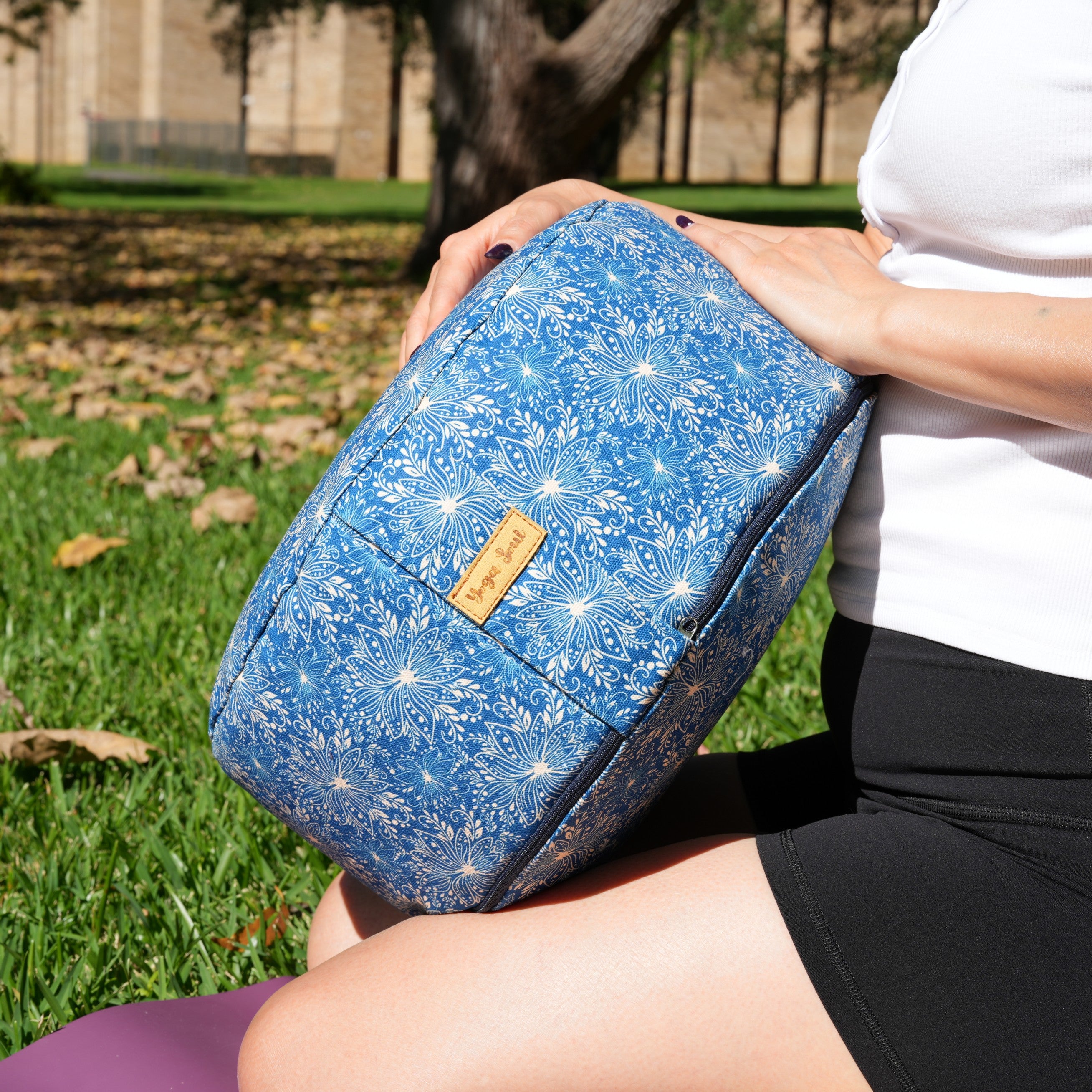 RONDO Meditation Cushion | Sattva Lotus | Indigo Blue