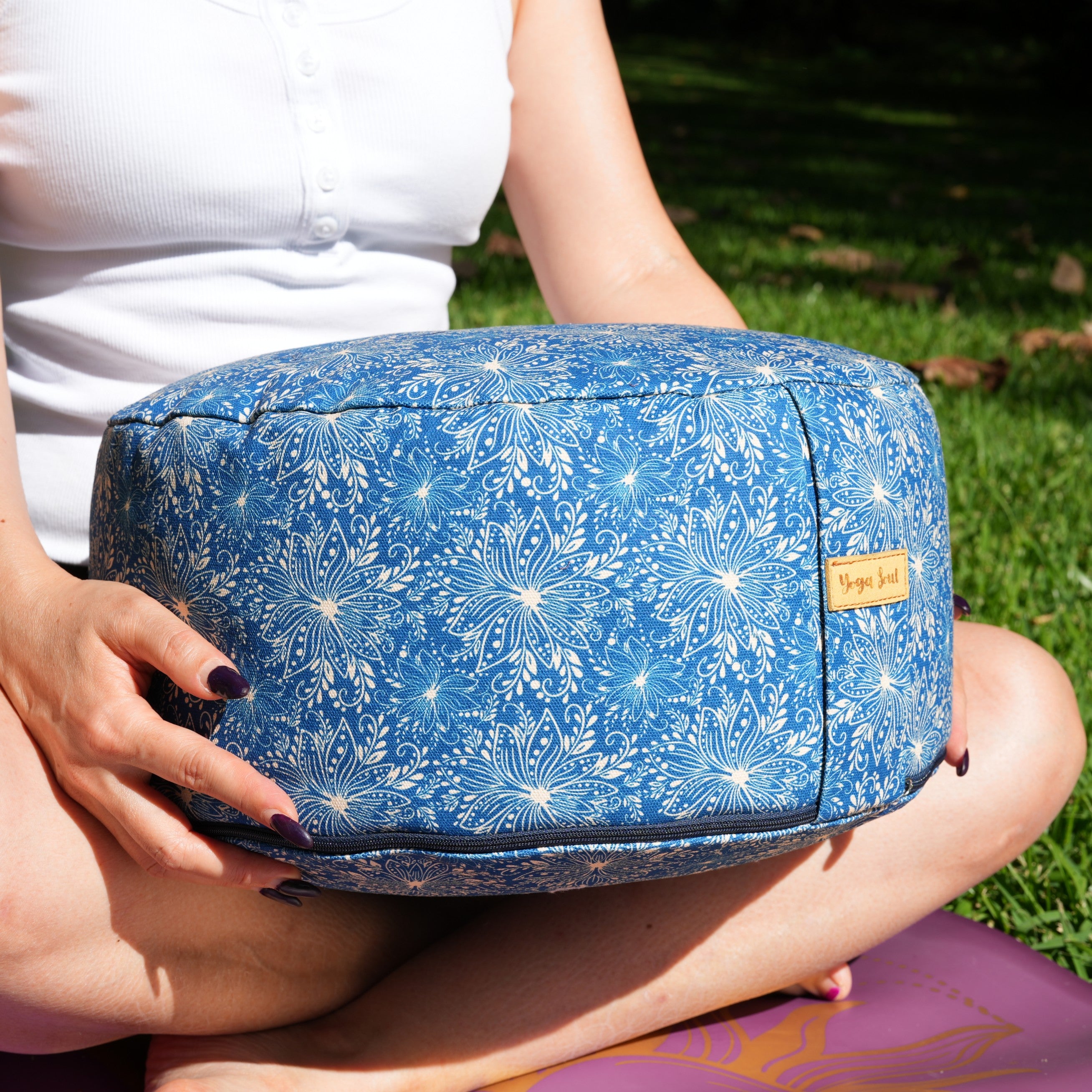 RONDO Meditation Cushion | Sattva Lotus | Indigo Blue
