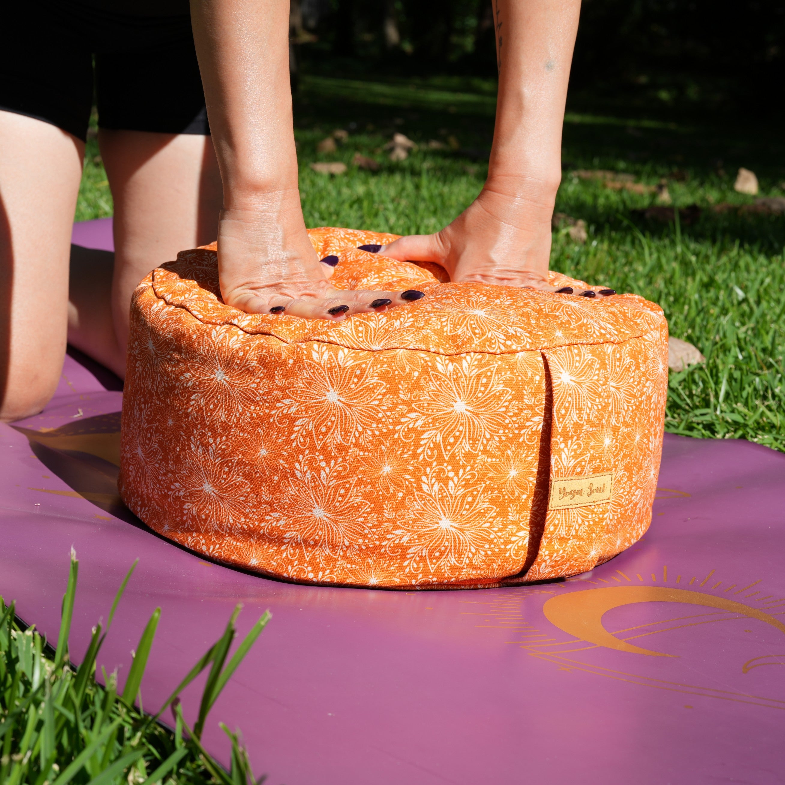 RONDO Meditation Cushion | Sattva Lotus | Earth