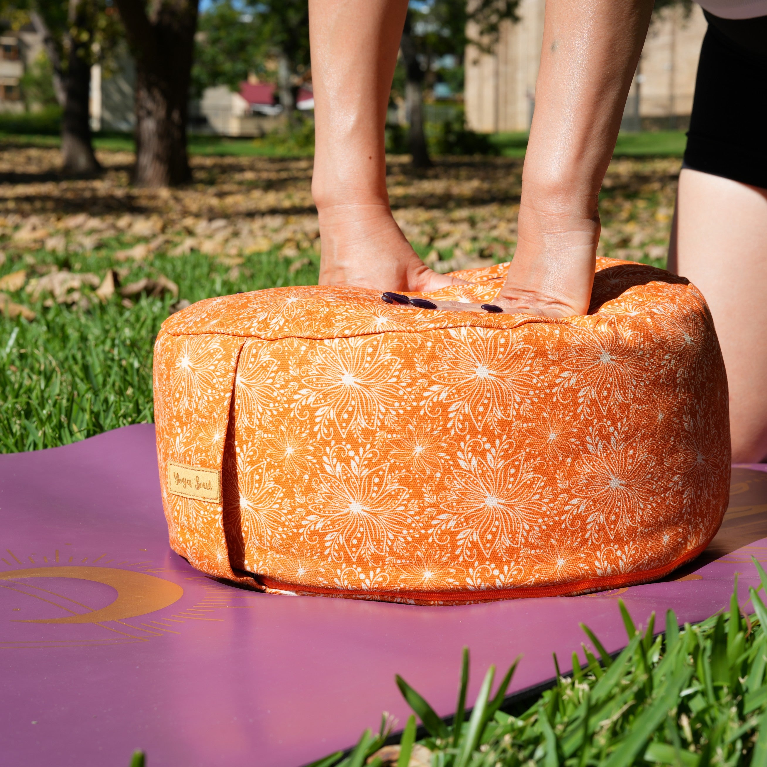 RONDO Meditation Cushion | Sattva Lotus | Earth
