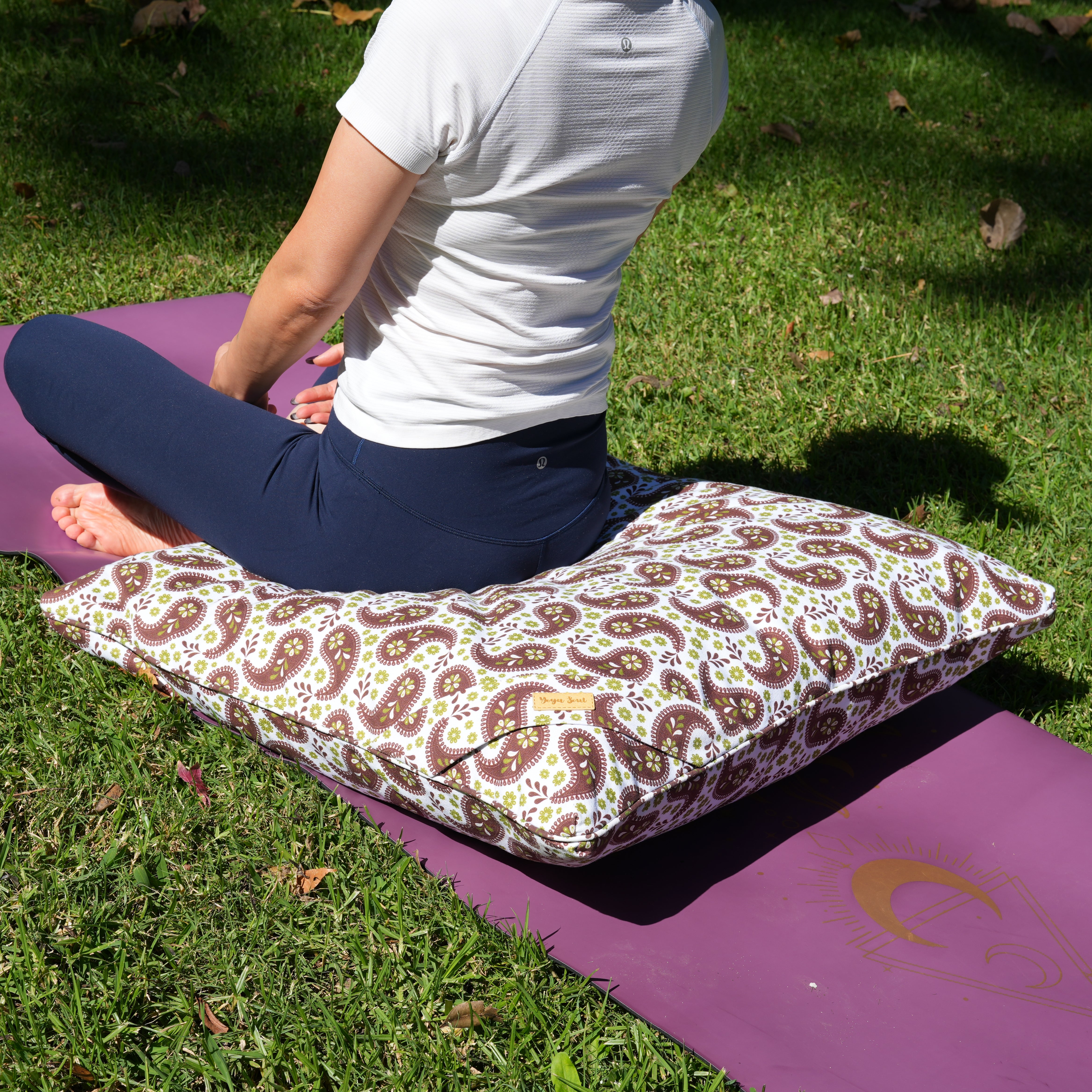 ZABUTON Meditation Cushion | Paisley | Chocolate