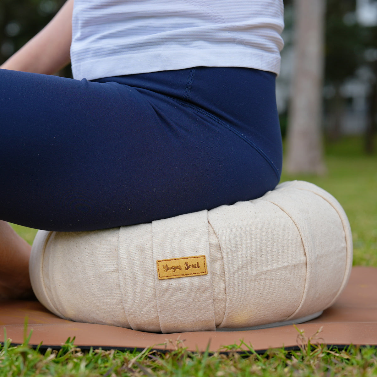 Round Zafu Meditation Cushion | Sattva Purity