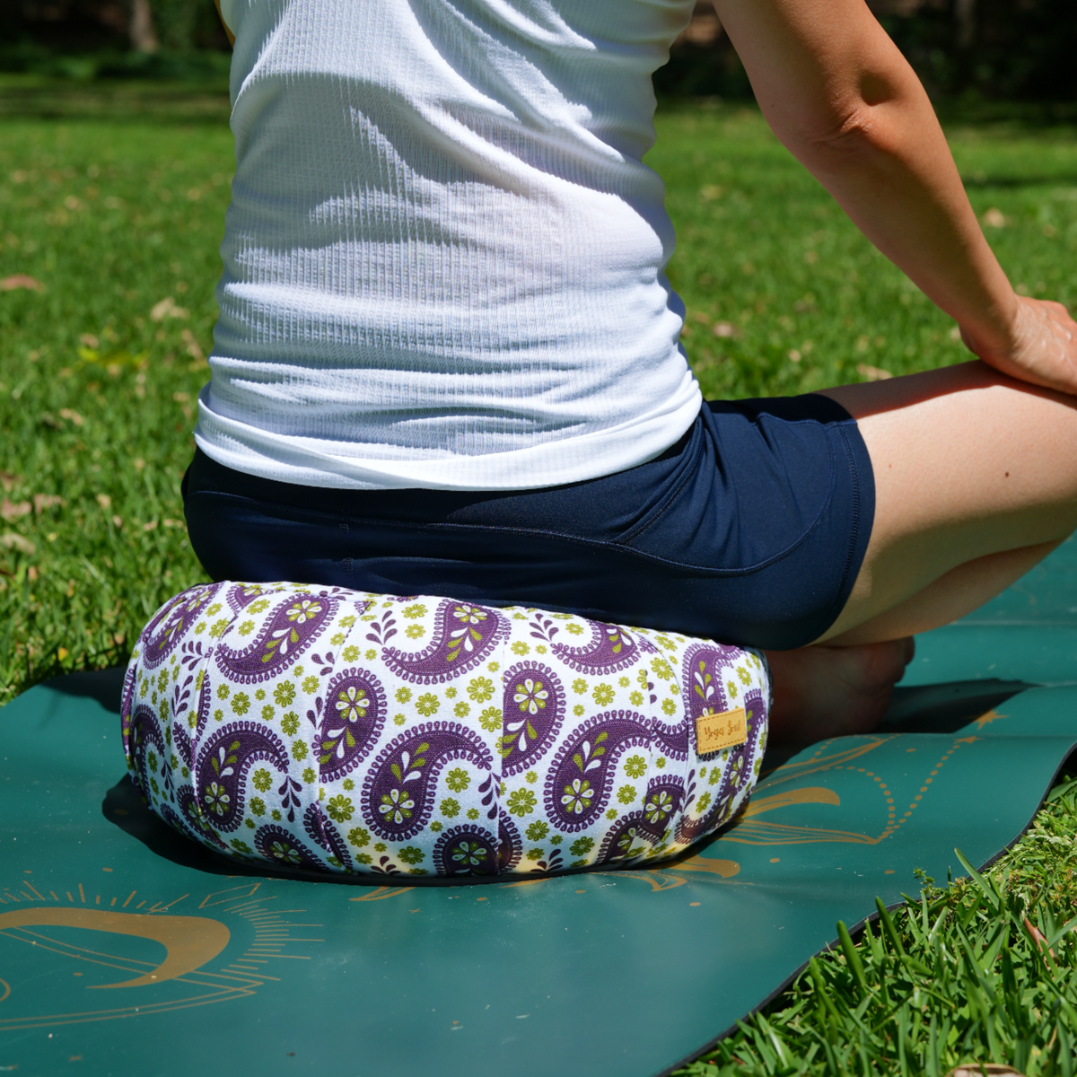 Round Zafu Meditation Cushion | Paisley | Purple